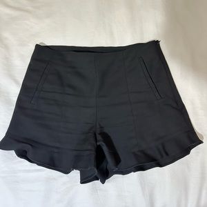 1State black ruffle shorts. size 6.